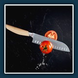 Messer und Tomate
  Hans-Peter